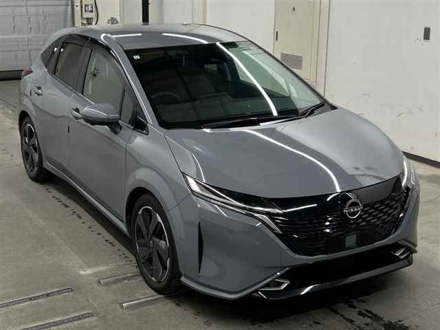 NISSAN AURA — фото