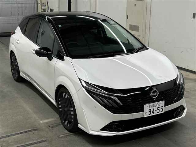 NISSAN AURA — фото