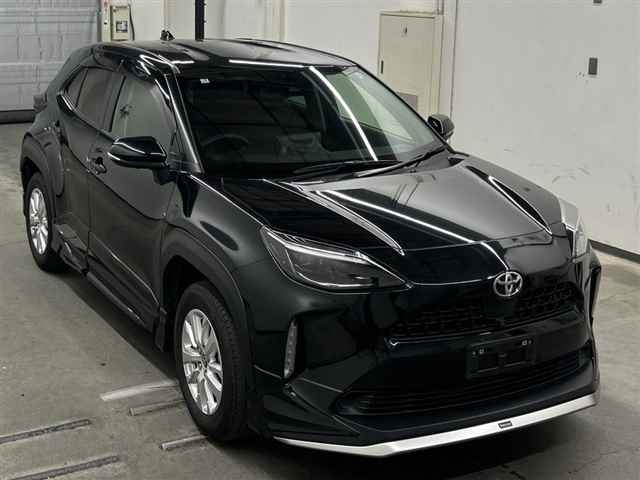 TOYOTA YARIS — фото
