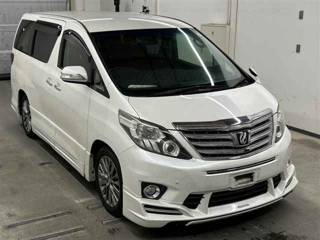 TOYOTA ALPHARD — фото