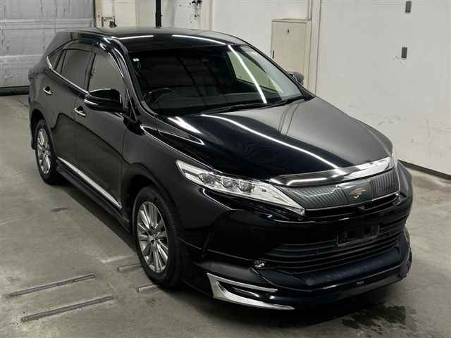 TOYOTA HARRIER — фото