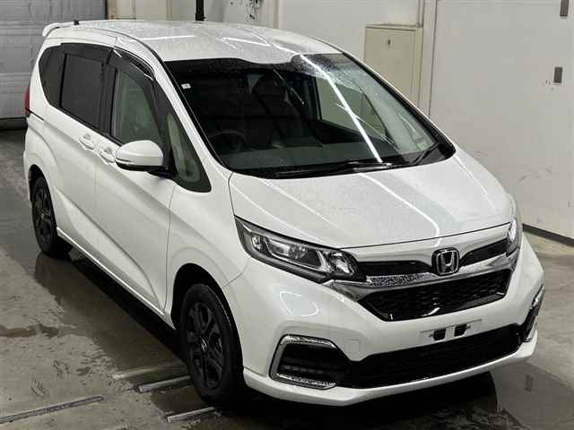 HONDA FREED — фото