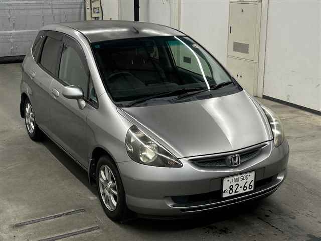 HONDA FIT — фото