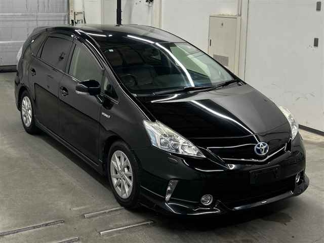 TOYOTA PRIUS — фото