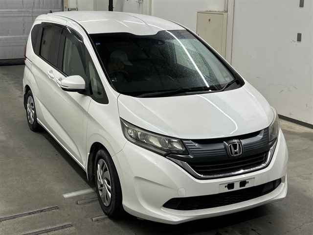 HONDA FREED — фото