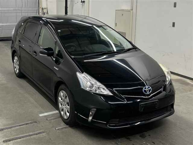 TOYOTA PRIUS — фото