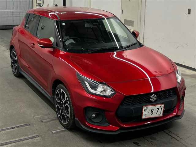 SUZUKI SWIFT — фото