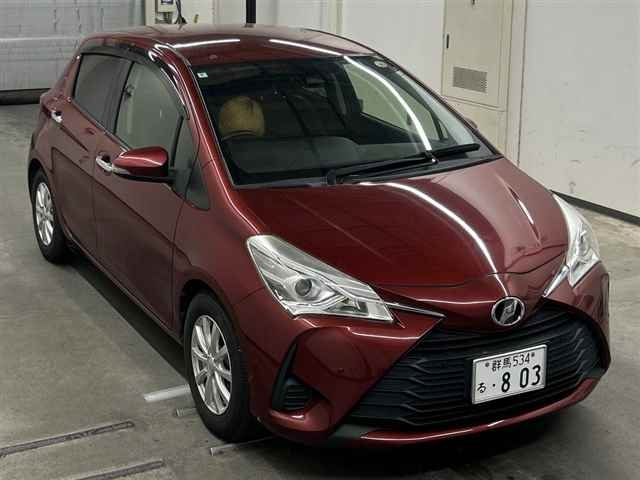 TOYOTA VITZ — фото