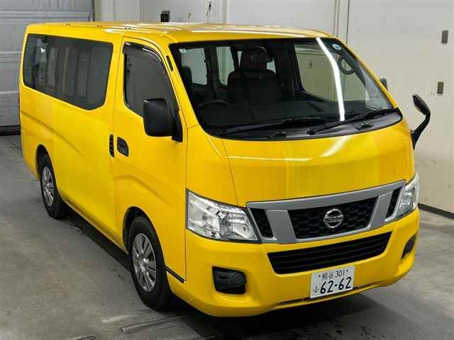 NISSAN CARAVAN — фото