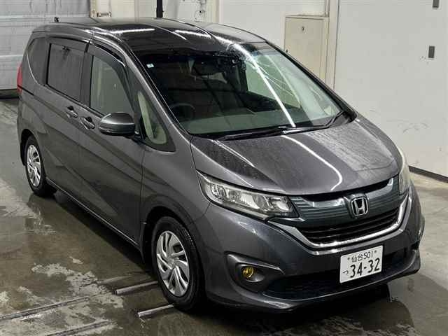 HONDA FREED — фото