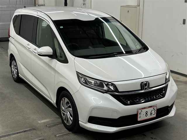 HONDA FREED — фото