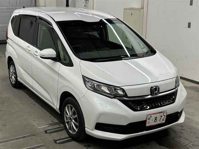 HONDA FREED — фото