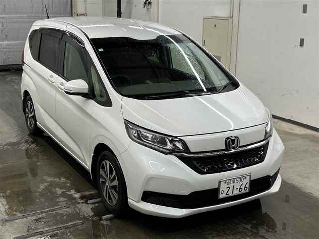 HONDA FREED — фото