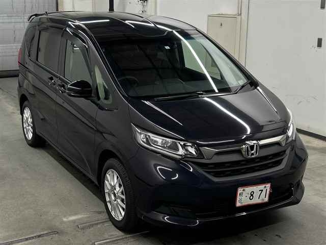 HONDA FREED — фото