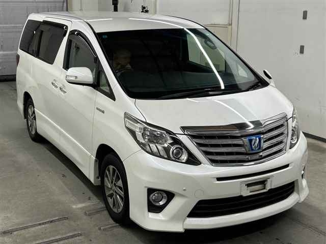 TOYOTA ALPHARD — фото