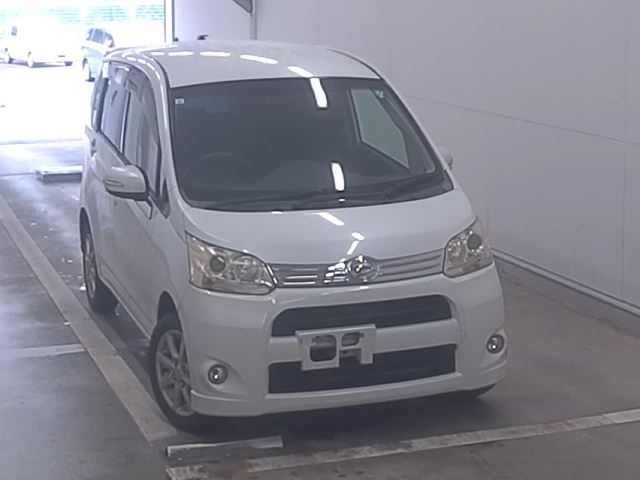 DAIHATSU MOVE — фото