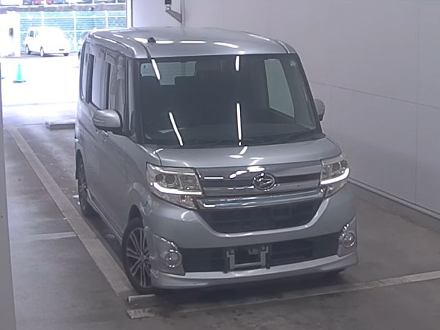 DAIHATSU TANTO — фото
