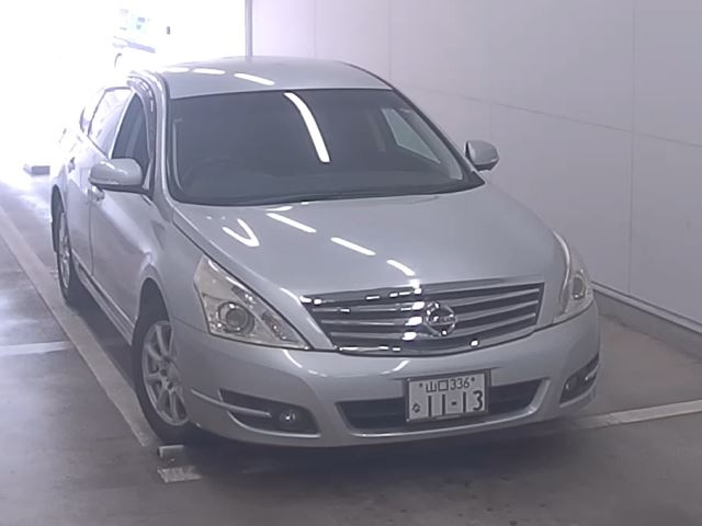 NISSAN TEANA — фото