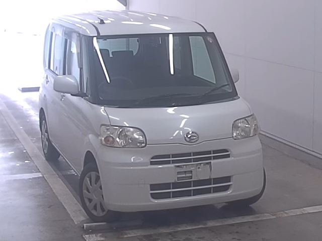 DAIHATSU TANTO — фото
