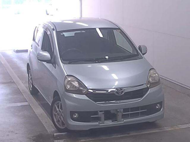 TOYOTA PIXIS EPOCH