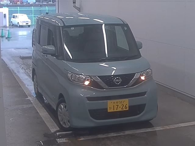 NISSAN ROOX