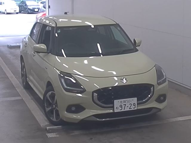SUZUKI SWIFT — фото
