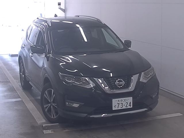 NISSAN X TRAIL — фото