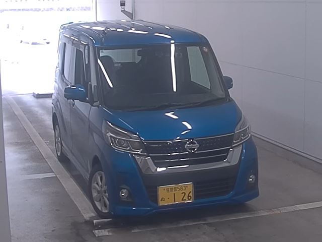 NISSAN DAYZ ROOX