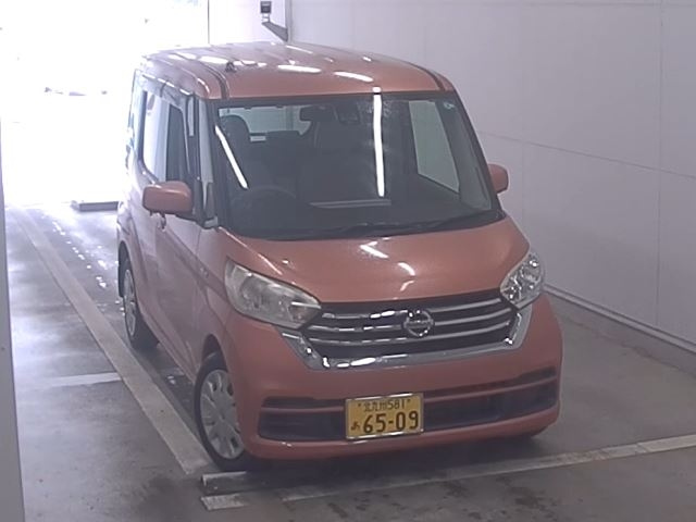 NISSAN DAYZ ROOX