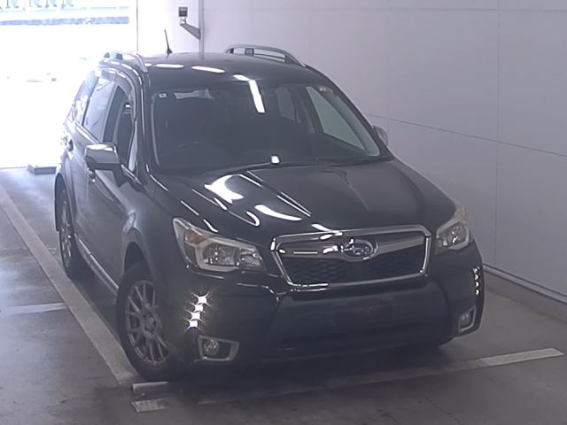 SUBARU FORESTER — фото