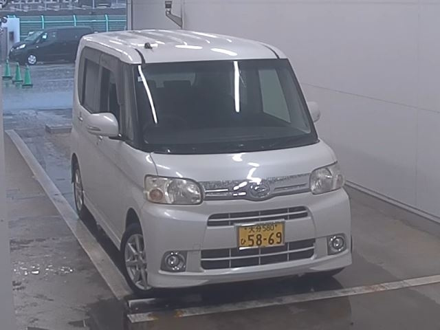 DAIHATSU TANTO — фото