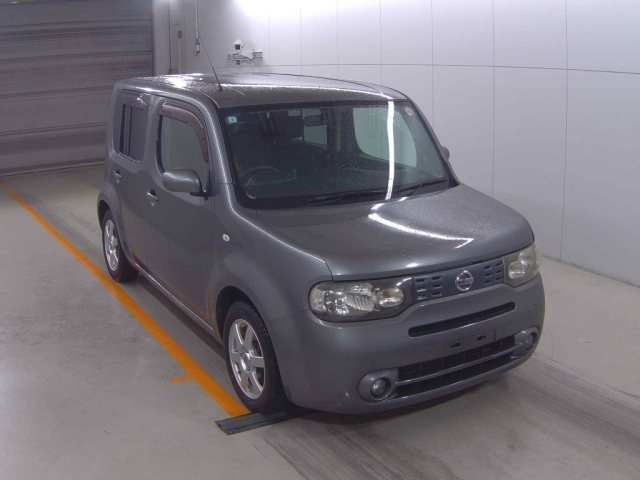 NISSAN CUBE — фото