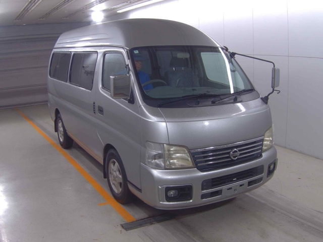 NISSAN CARAVAN — фото