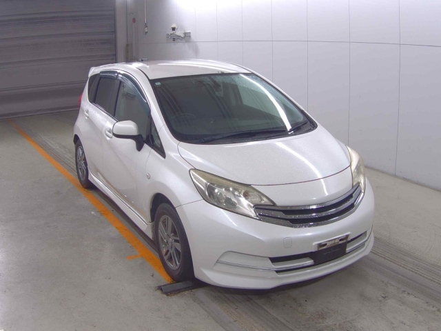 NISSAN NOTE — фото