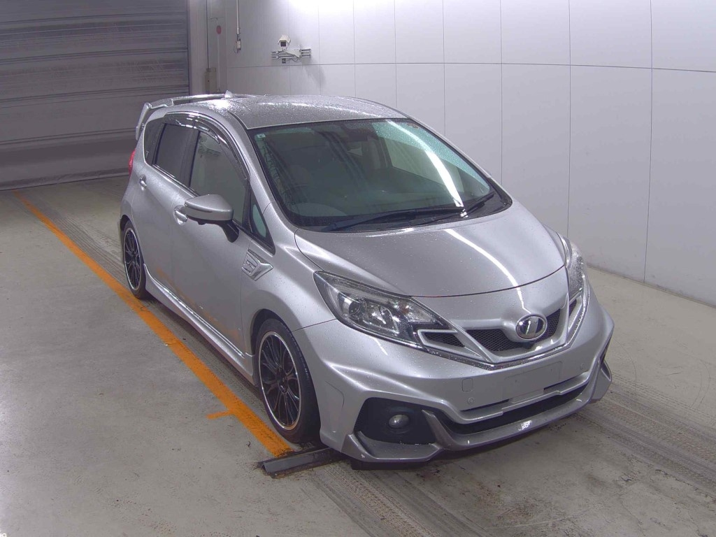 NISSAN NOTE — фото