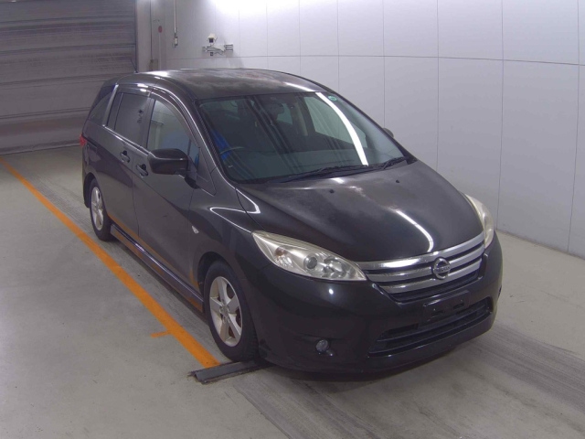 NISSAN LAFESTA — фото