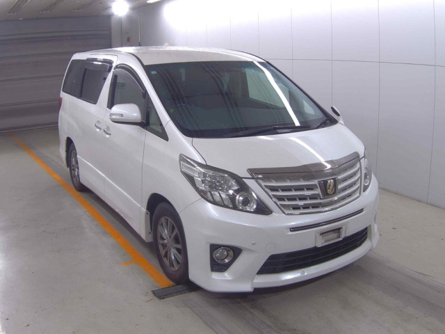TOYOTA ALPHARD — фото