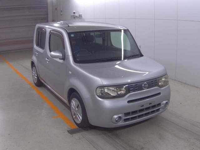 NISSAN CUBE — фото