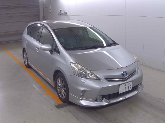 TOYOTA PRIUS — фото