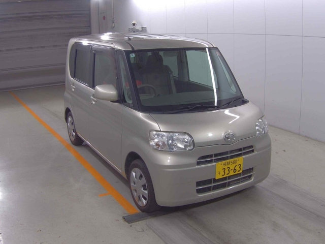 DAIHATSU TANTO — фото