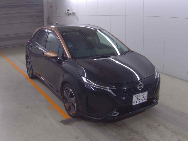 NISSAN AURA — фото