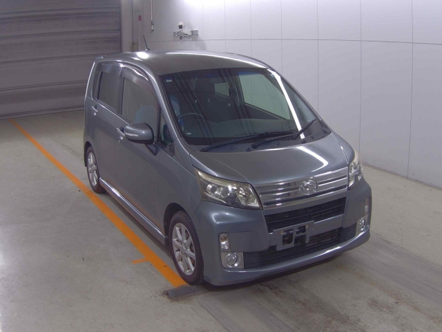 DAIHATSU MOVE — фото