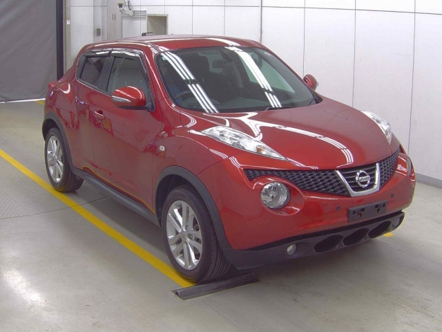 NISSAN JUKE — фото