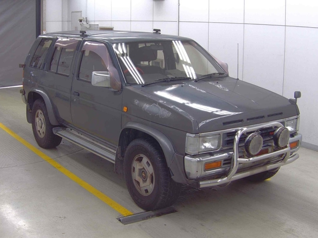 NISSAN TERRANO