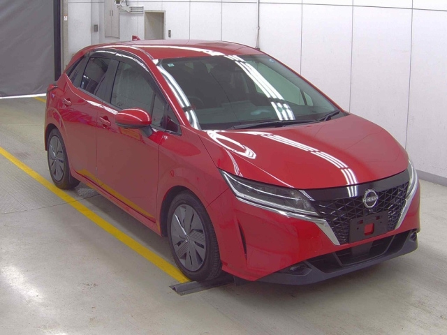 NISSAN NOTE — фото