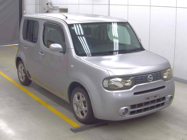 NISSAN CUBE — фото