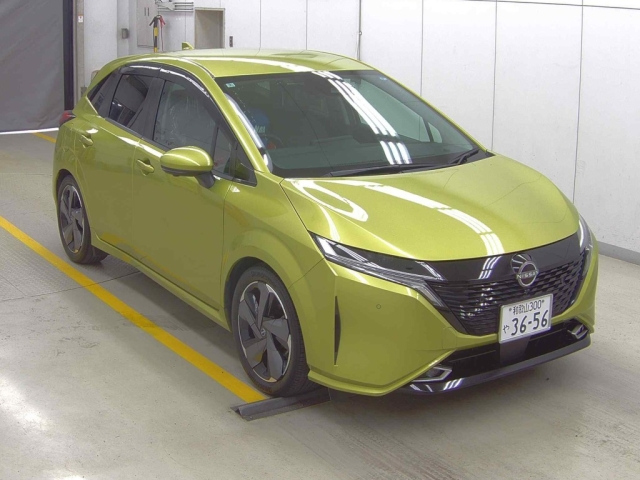 NISSAN AURA — фото
