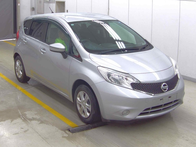 NISSAN NOTE — фото