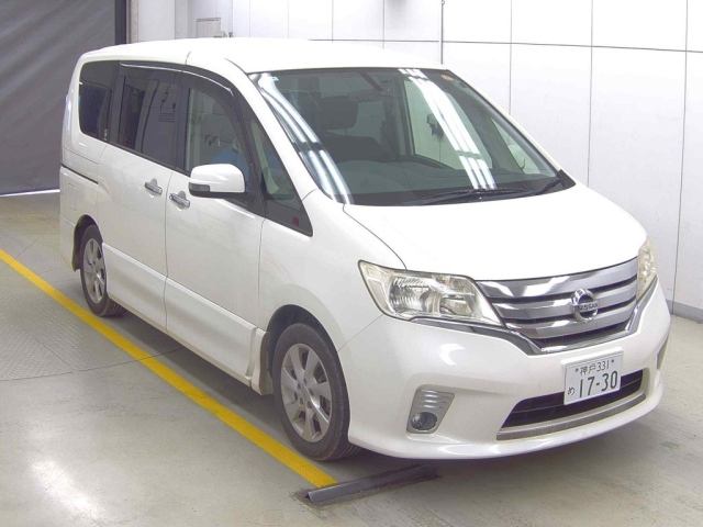 NISSAN SERENA