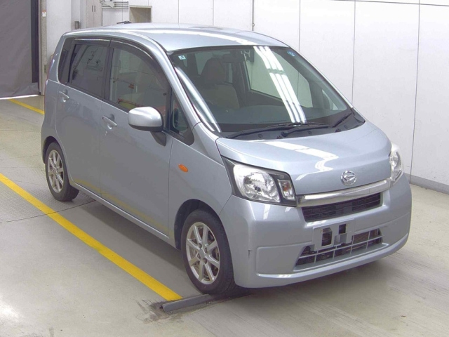 DAIHATSU MOVE — фото
